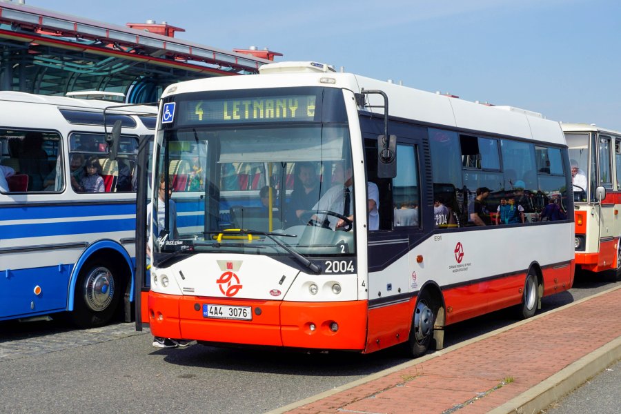 2004